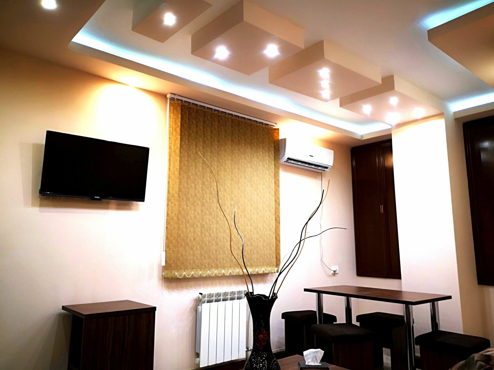 Prime Hotel Tours Yerevan Exterior foto